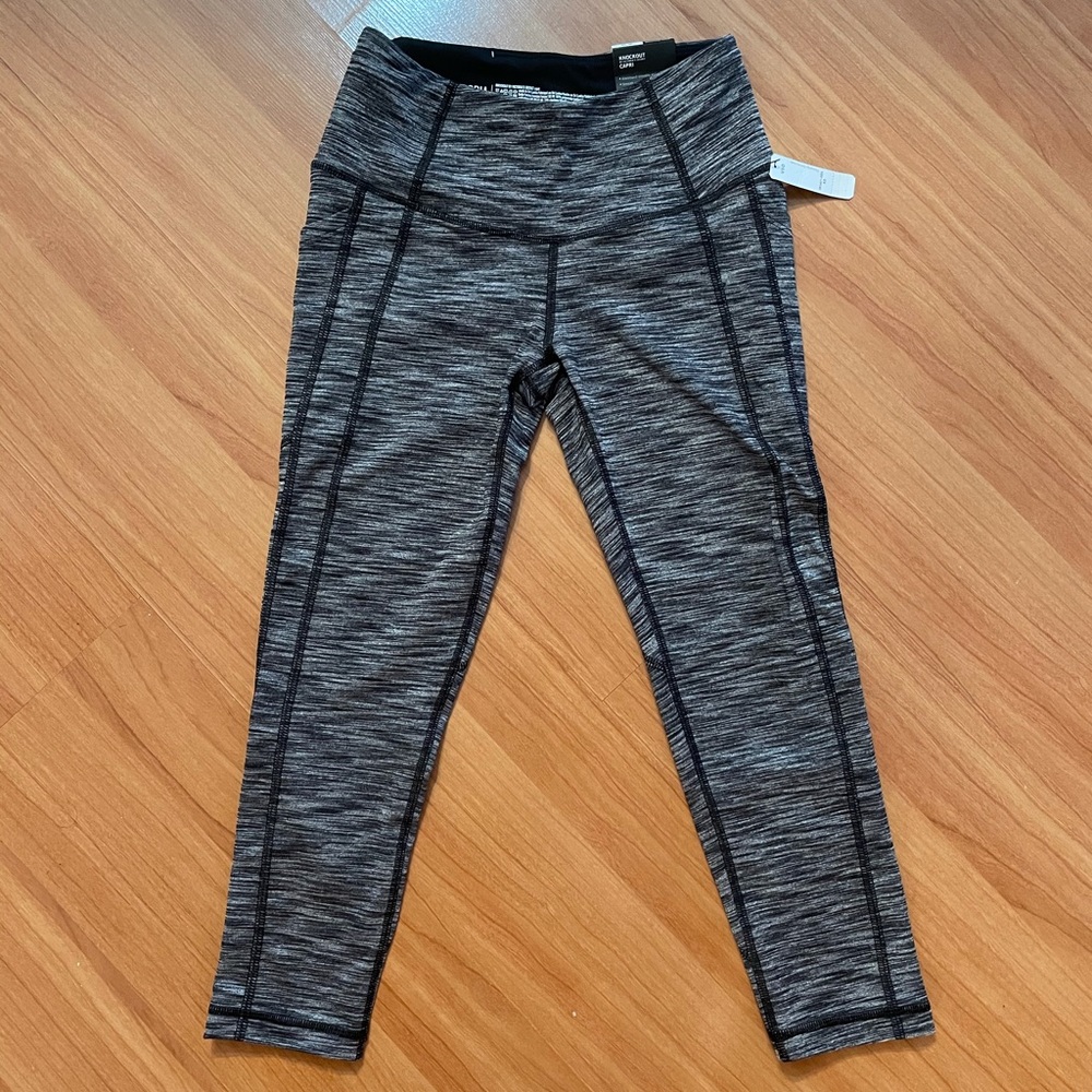 Knockout by Victoria's Secret Capri Leggings